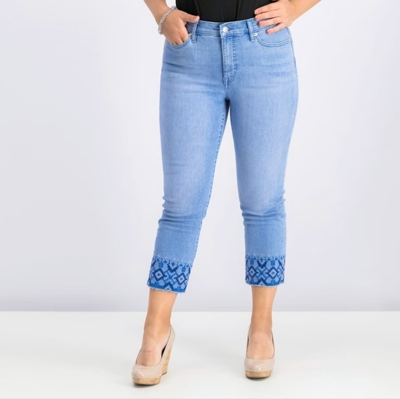Lauren Ralph Lauren Denim - Lauren Ralph Lauren Blue Embroidered Straight Crop Jeans Size 12